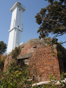 伊島灯台横の伊島防備衛所遺構